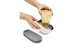 Metaltex Universalreibe Mit Behälter Und Deckel Trio-box 11 Metaltex Universalreibe Mit Behälter Und Deckel Trio-box -Campingkocher Geschäft 497561 3345383