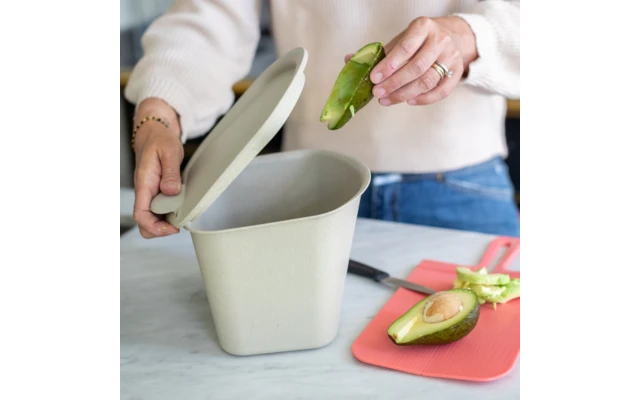 Koziol Schneidebrett Snap S Nature Ash Grey 1 Koziol Schneidebrett Snap S Nature Ash Grey